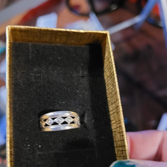 Sterling silver band - Picture 2 of 7